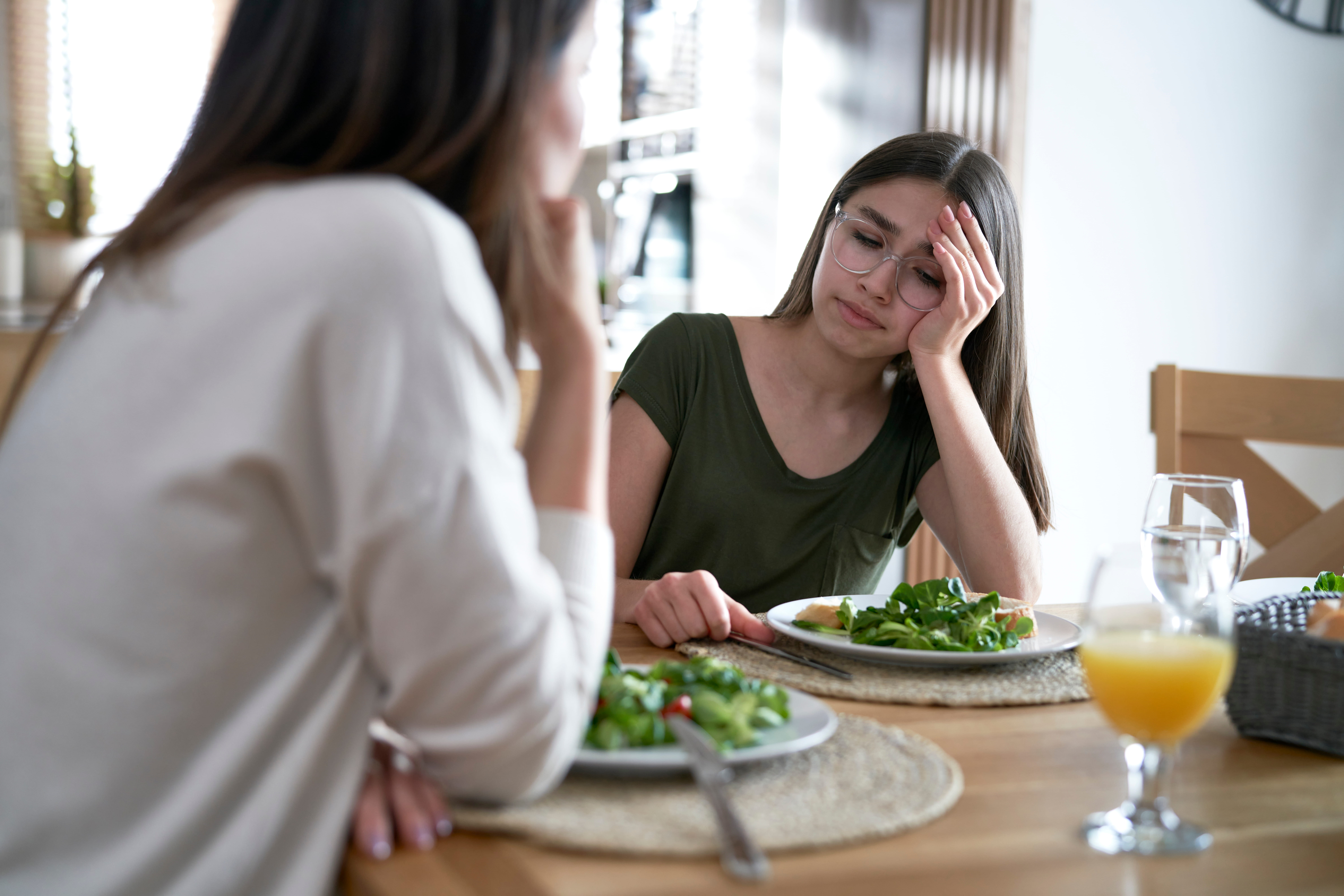 eating disorder counseling helps clients build a healthy relationship with food and body image